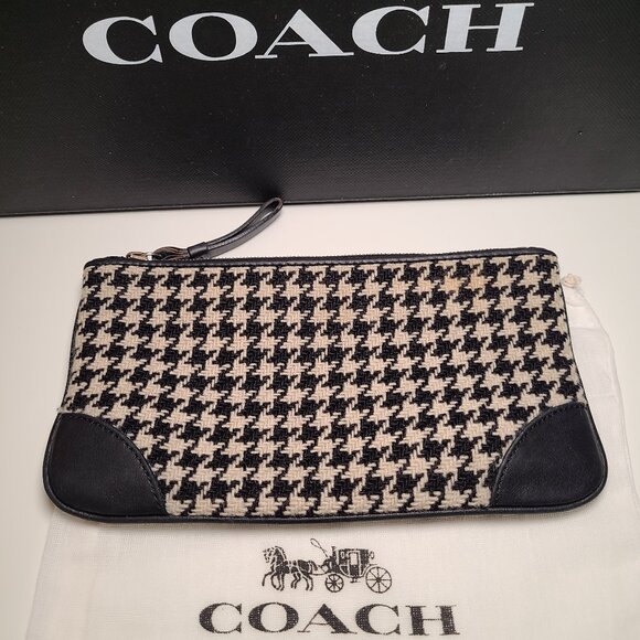 Coach Houndstooth Wristlet Wool with Black Leather Trim Cream with Red interior - Picture 2 of 12